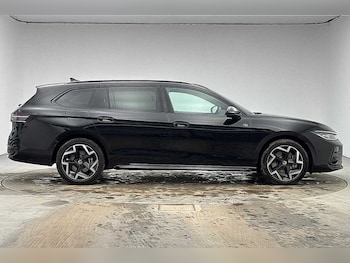 Used Volkswagen Passat 2025 for sale - 78215627: Photo