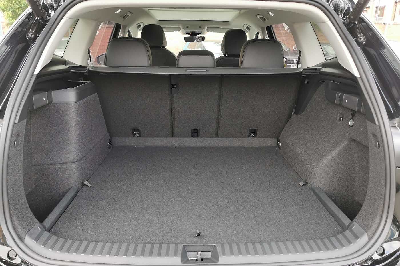 Used Volkswagen Touran 2025 for sale - 77177699: Photo 12