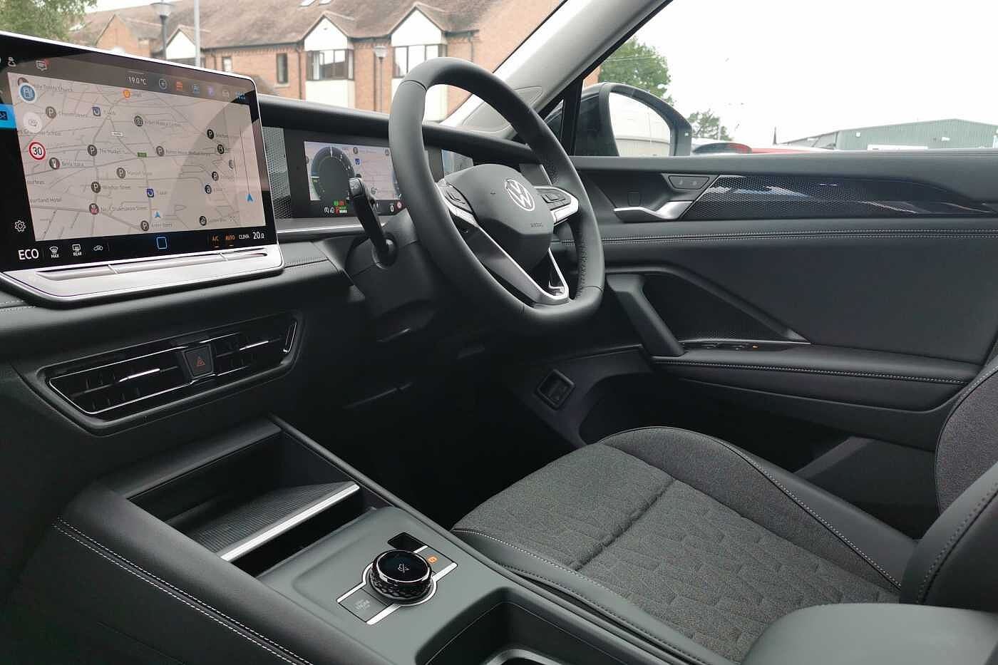 Used Volkswagen Touran 2025 for sale - 77177699: Photo 2