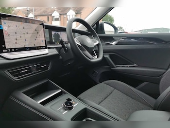 Used Volkswagen Touran 2025 for sale - 77177699: Photo