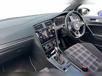Used Volkswagen Golf 2019 for sale - 79189610: Photo