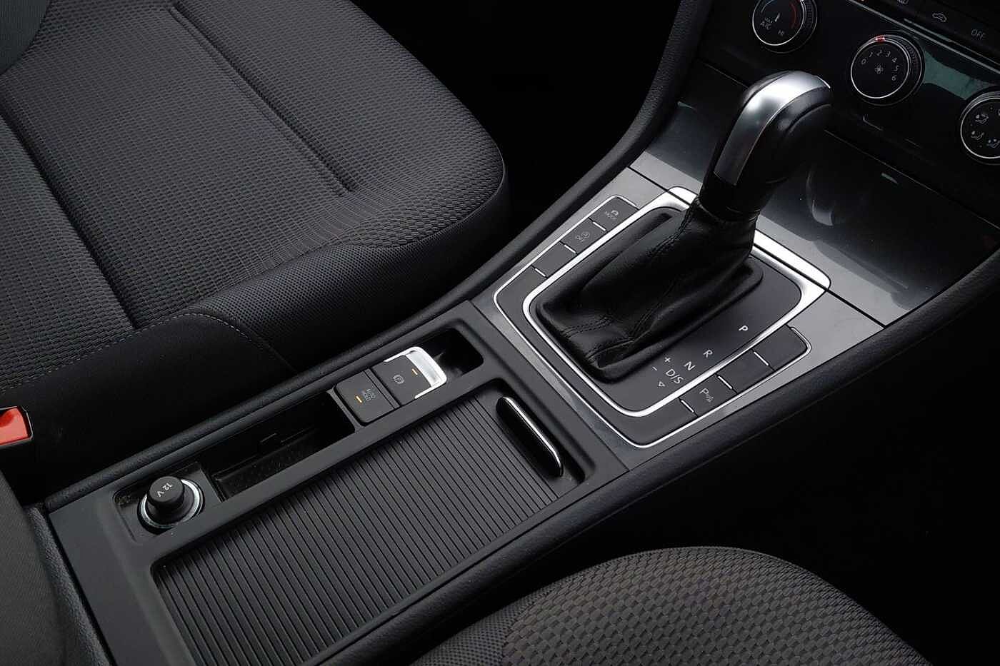 Used Volkswagen Golf 2019 for sale - 76434310: Photo 20