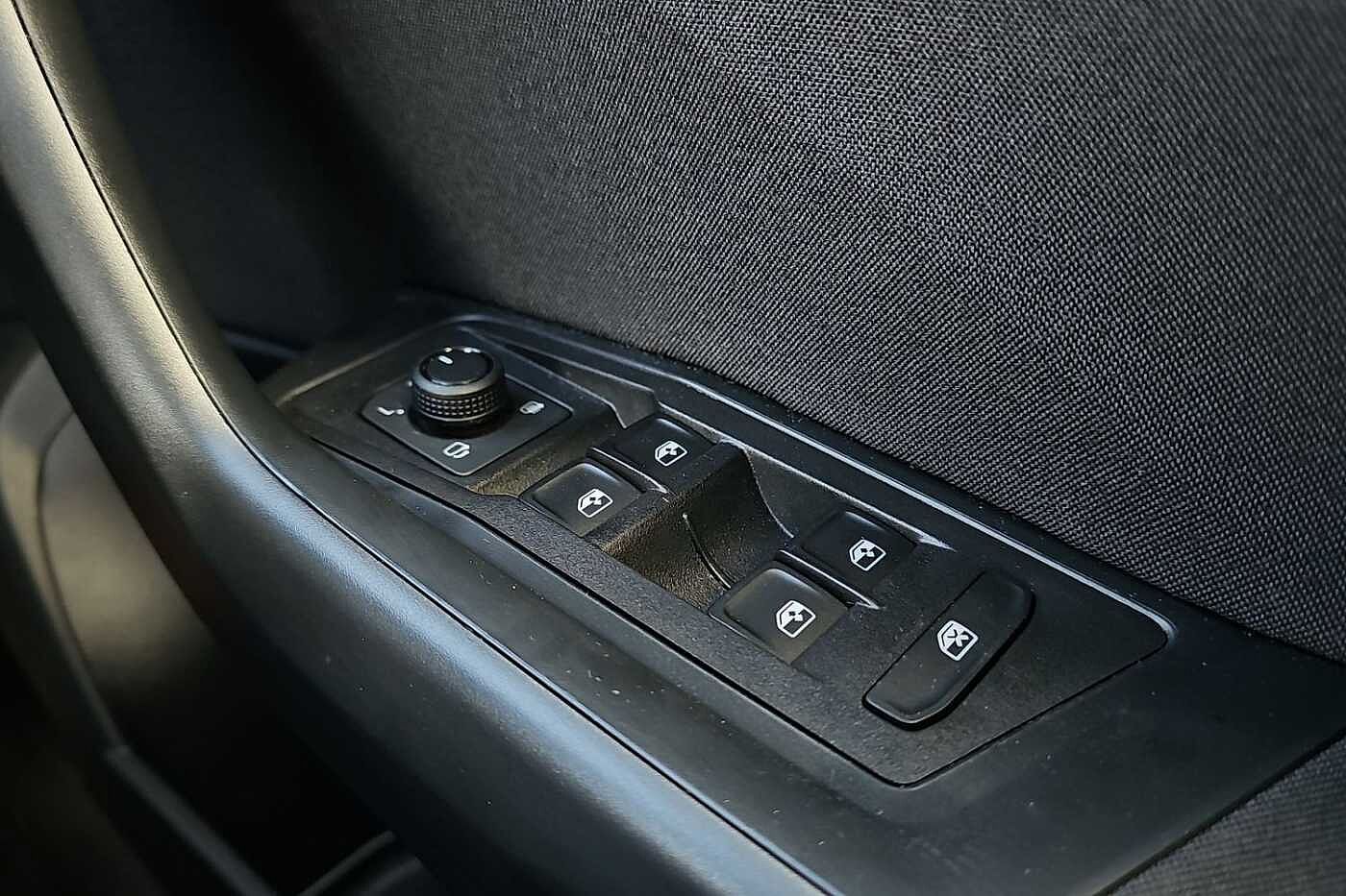 Used Volkswagen T-Roc 2025 for sale - 76111300: Photo 16