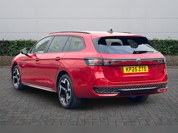 Used Volkswagen Passat 2025 for sale - 77157546: Photo