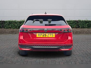 Used Volkswagen Passat 2025 for sale - 77157546: Photo