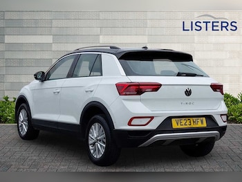 Used Volkswagen T-Roc 2023 for sale - 77177072: Photo