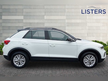 Used Volkswagen T-Roc 2023 for sale - 77177072: Photo