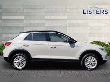 Used Volkswagen T-Roc 2023 for sale - 75432296: Photo