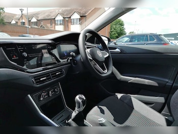 Used Volkswagen Polo 2025 for sale - 77177448: Photo