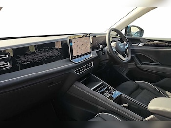 Used Volkswagen Tiguan 2025 for sale - 76111359: Photo 2