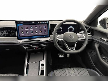 Used Volkswagen Passat 2025 for sale - 78215647: Photo