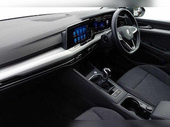 Used Volkswagen Golf 2023 for sale - 76123956: Photo 2