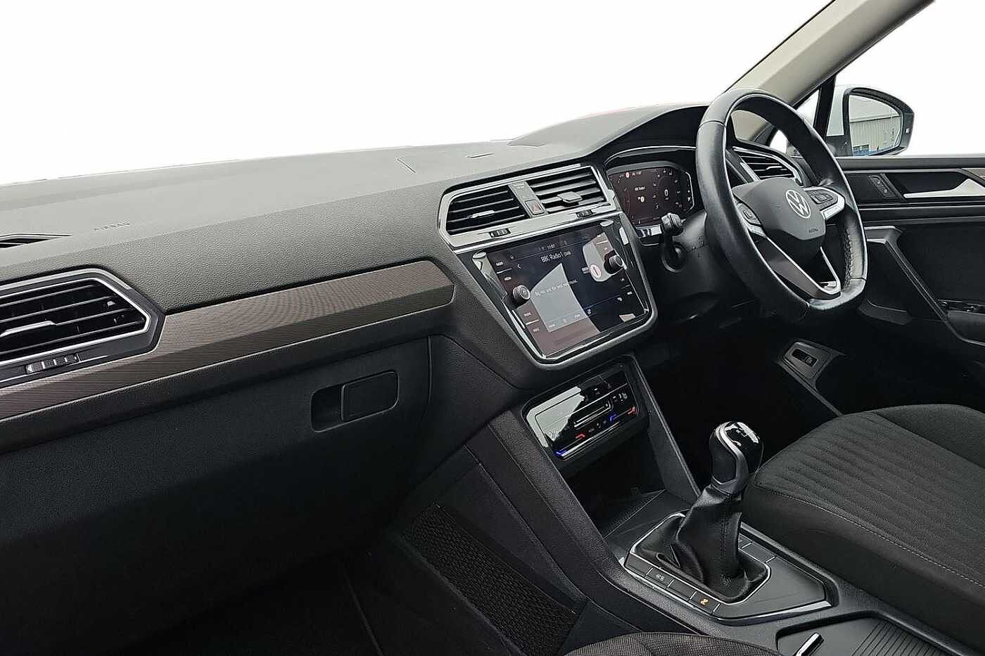 Used Volkswagen Tiguan 2023 for sale - 76111530: Photo 2