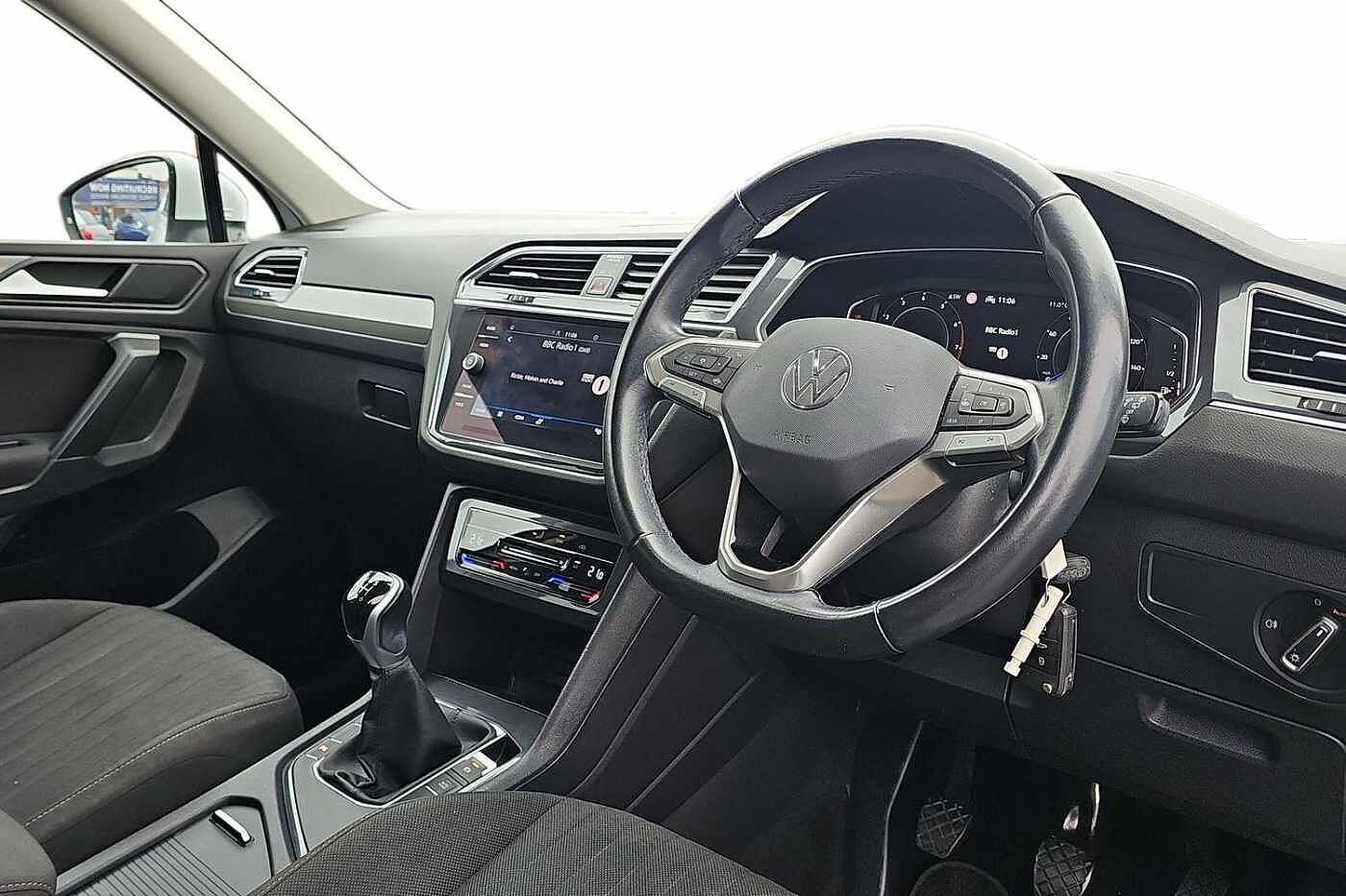 Used Volkswagen Tiguan 2023 for sale - 76111530: Photo 6
