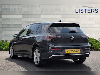 Used Volkswagen Golf 2025 for sale - 77177338: Photo