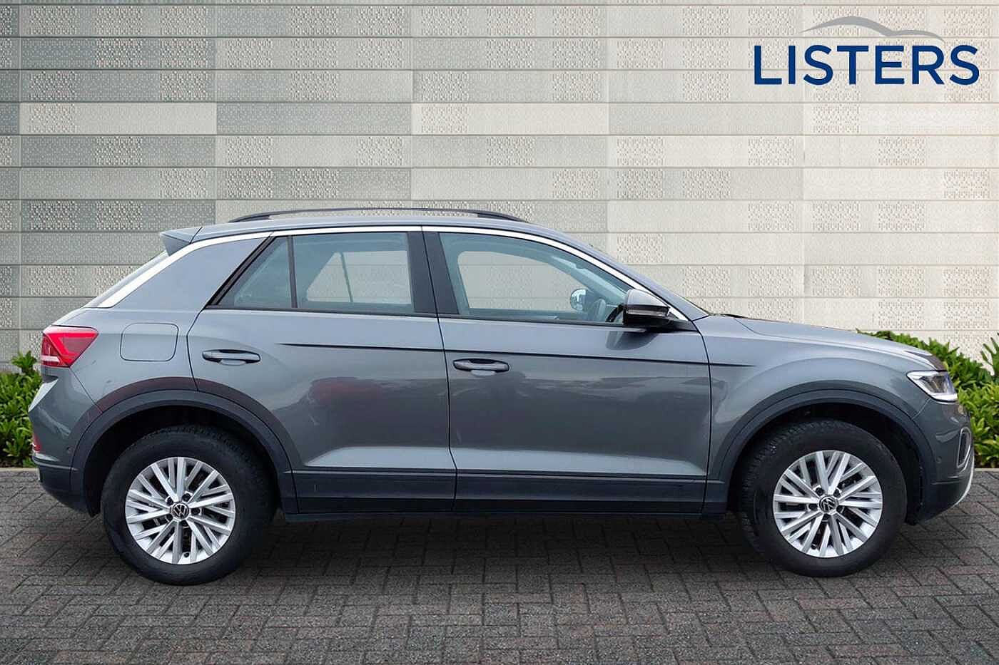 Used Volkswagen T-Roc 2023 for sale - 76338431: Photo 4