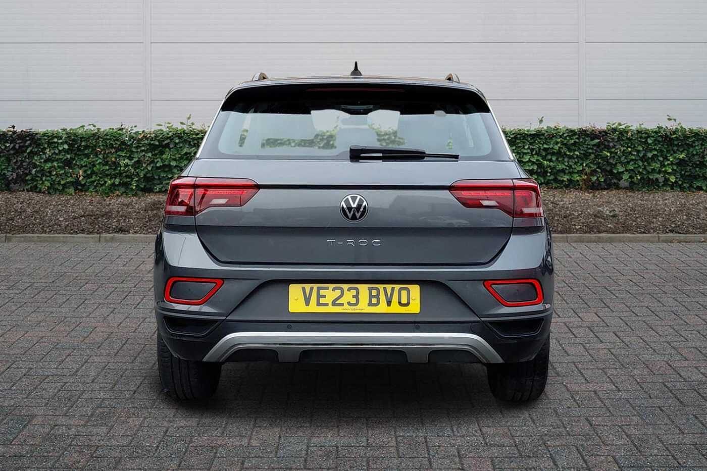 Used Volkswagen T-Roc 2023 for sale - 76338431: Photo 8