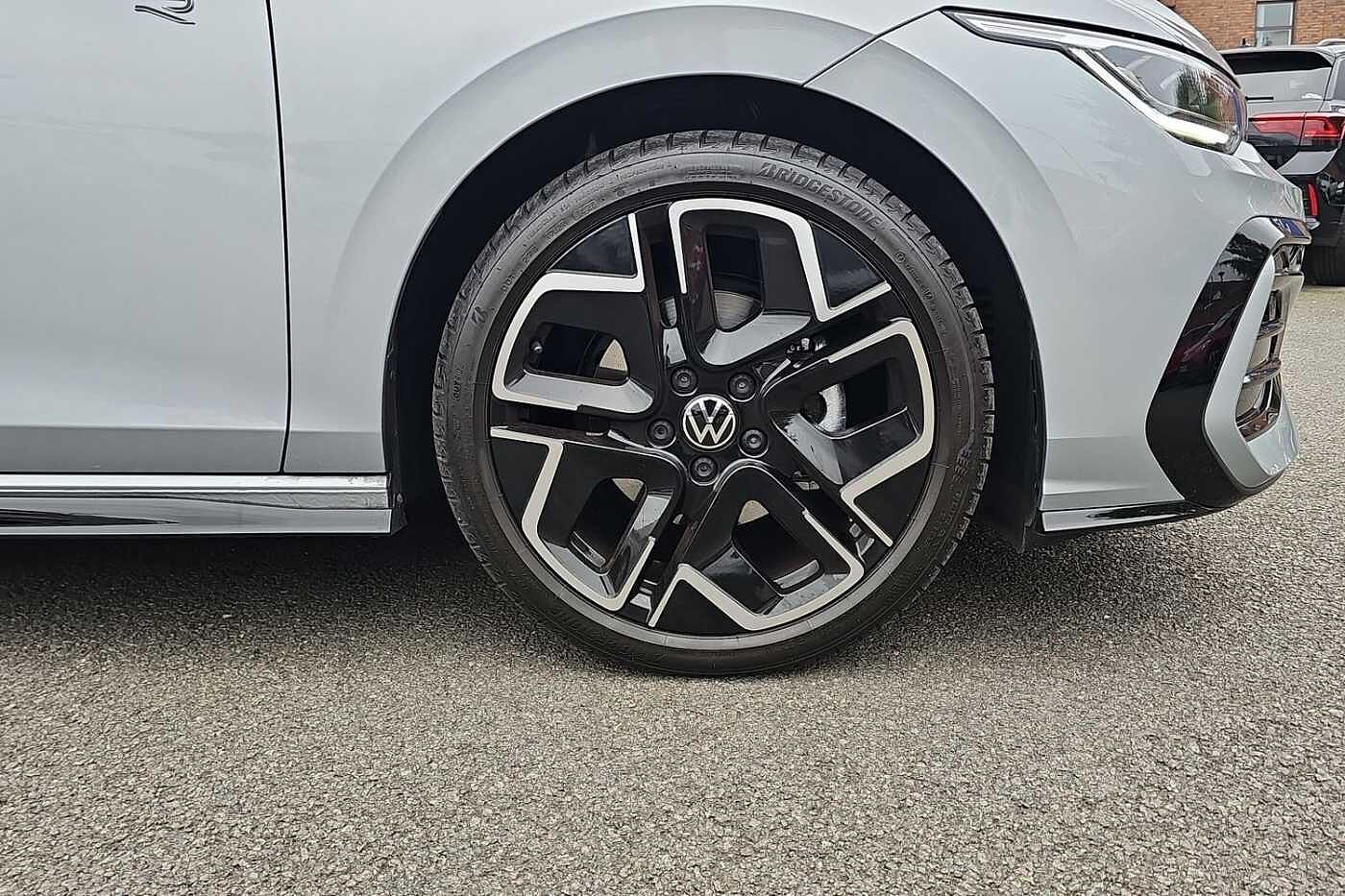 Used Volkswagen Golf 2025 for sale - 76190674: Photo 5