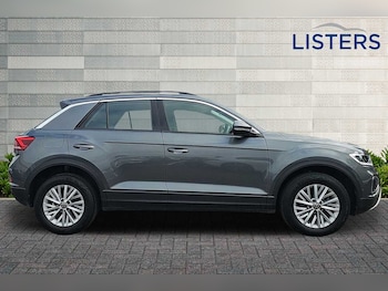 Used Volkswagen T-Roc 2022 for sale - 76110695: Photo 4