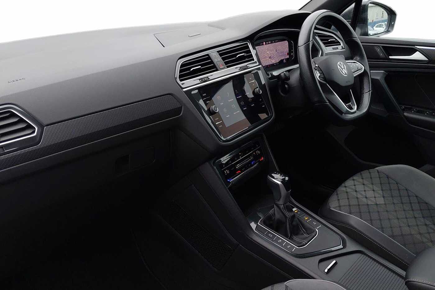 Used Volkswagen Tiguan 2021 for sale - 76111045: Photo 2