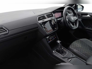 Used Volkswagen Tiguan 2021 for sale - 76111045: Photo