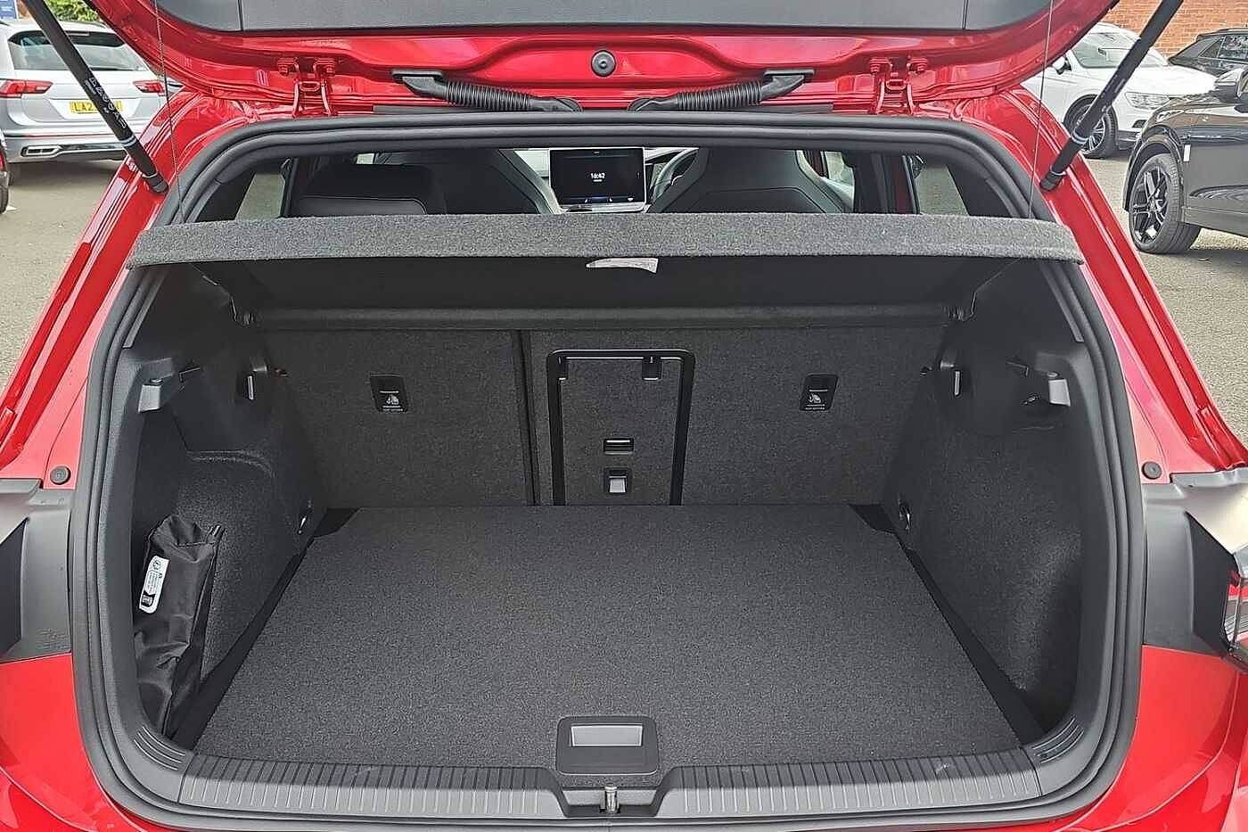 Used Volkswagen Golf 2025 for sale - 76123943: Photo 11