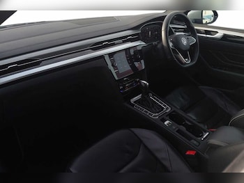 Used Volkswagen Arteon 2021 for sale - 76837660: Photo