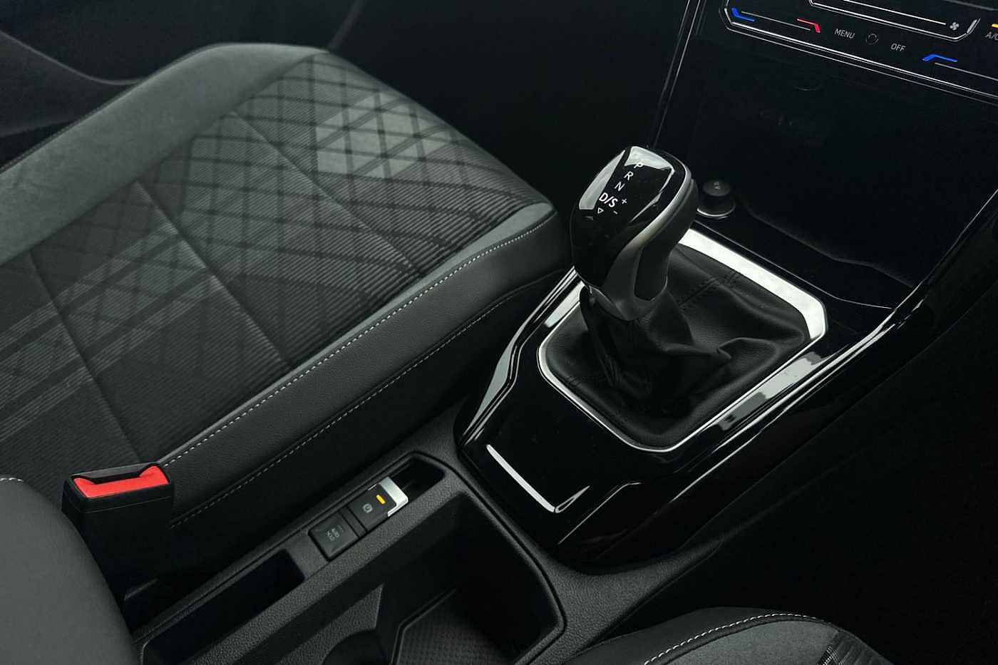 Used Volkswagen T-Roc 2025 for sale - 77177650: Photo 17