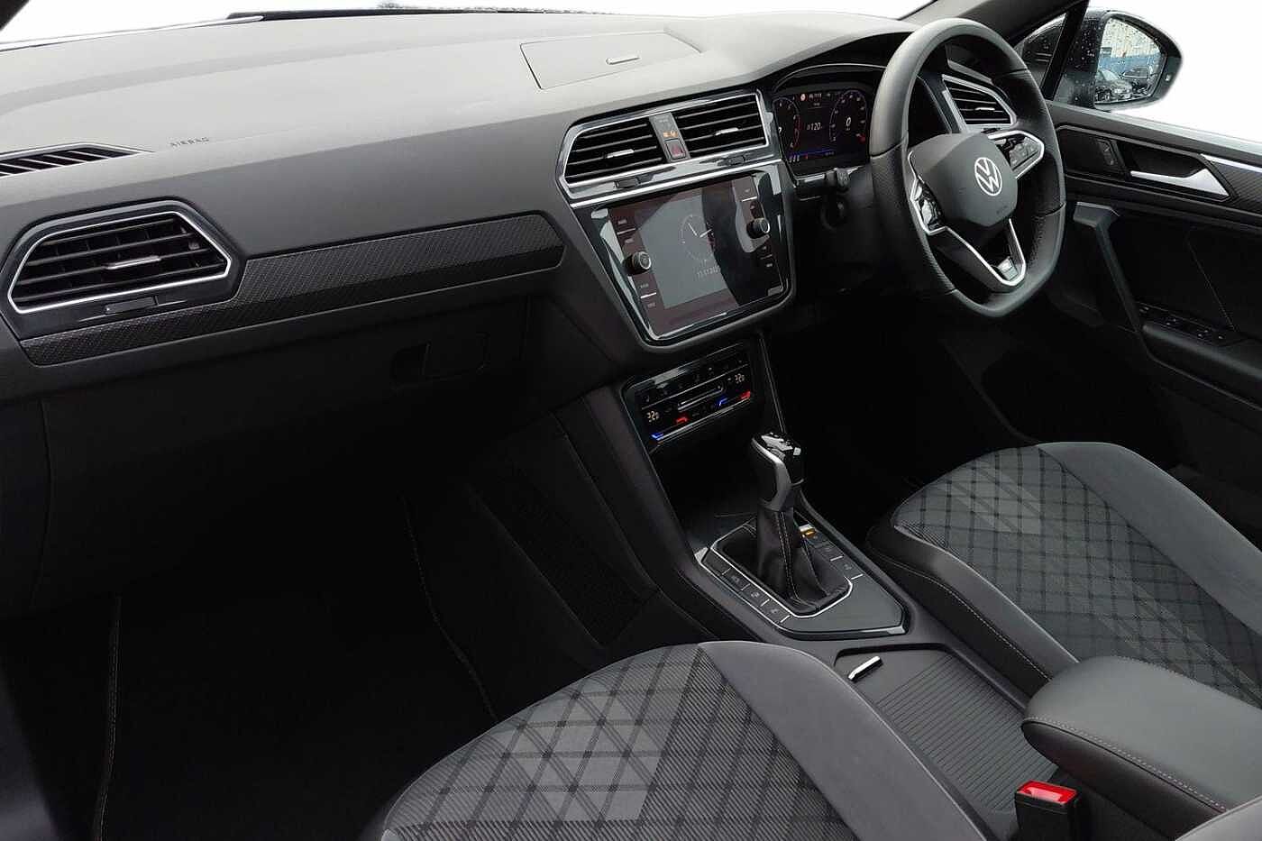 Used Volkswagen Tiguan 2022 for sale - 76434264: Photo 2