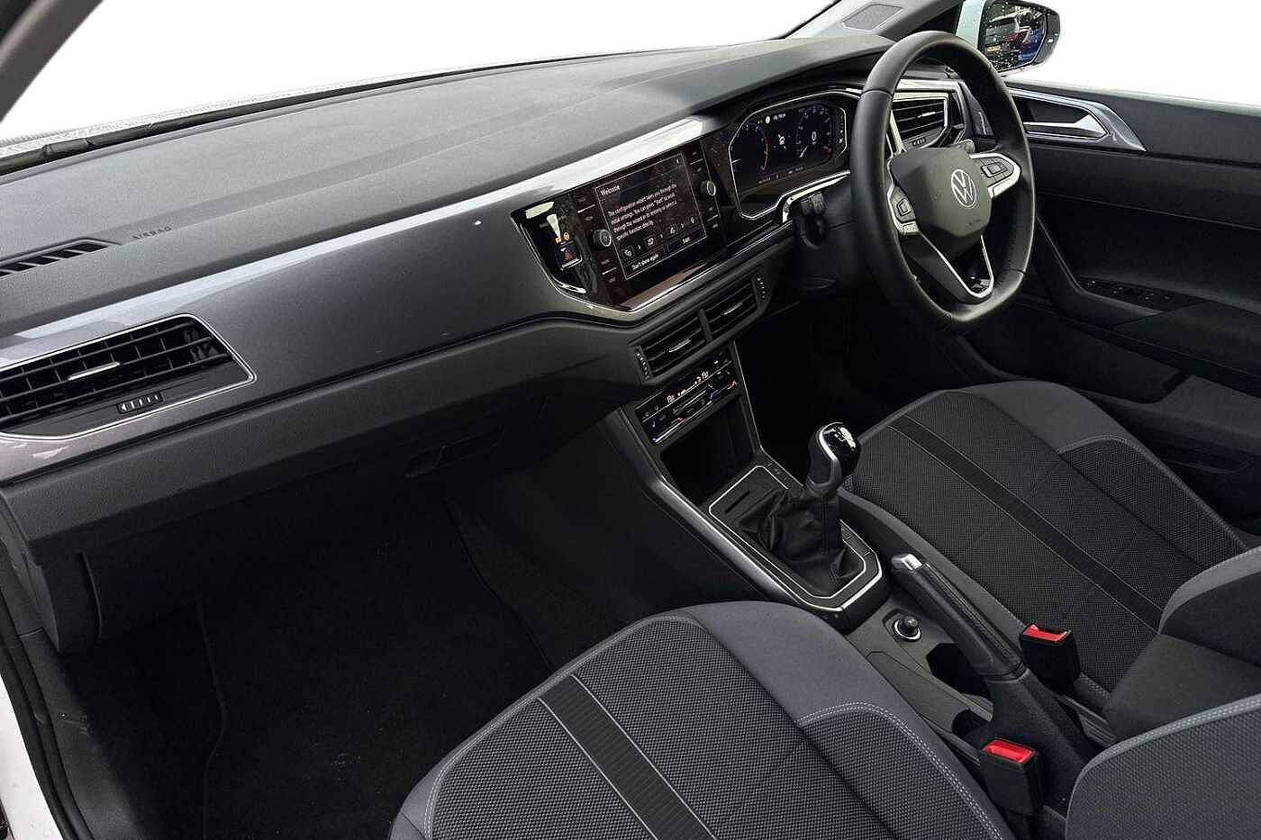 Used Volkswagen Polo 2024 for sale - 77176701: Photo 2