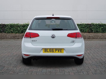 Used Volkswagen Golf 2016 for sale - 76372388: Photo