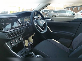 Used Volkswagen Polo 2025 for sale - 76111289: Photo 2