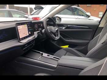 Used Volkswagen Passat 2024 for sale - 72782461: Photo