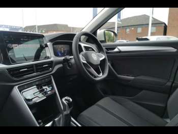 Used Volkswagen T-Roc 2025 for sale - 74575173: Photo