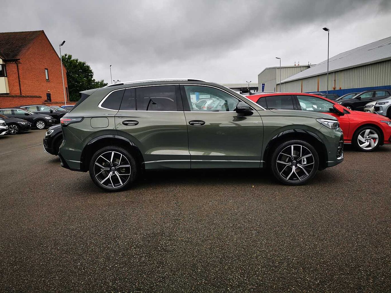 Used Volkswagen Tiguan 2025 for sale - 76110700: Photo 4