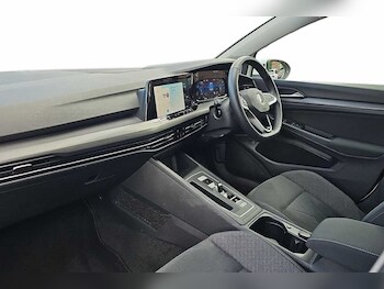 Used Volkswagen Golf 2022 for sale - 75842646: Photo