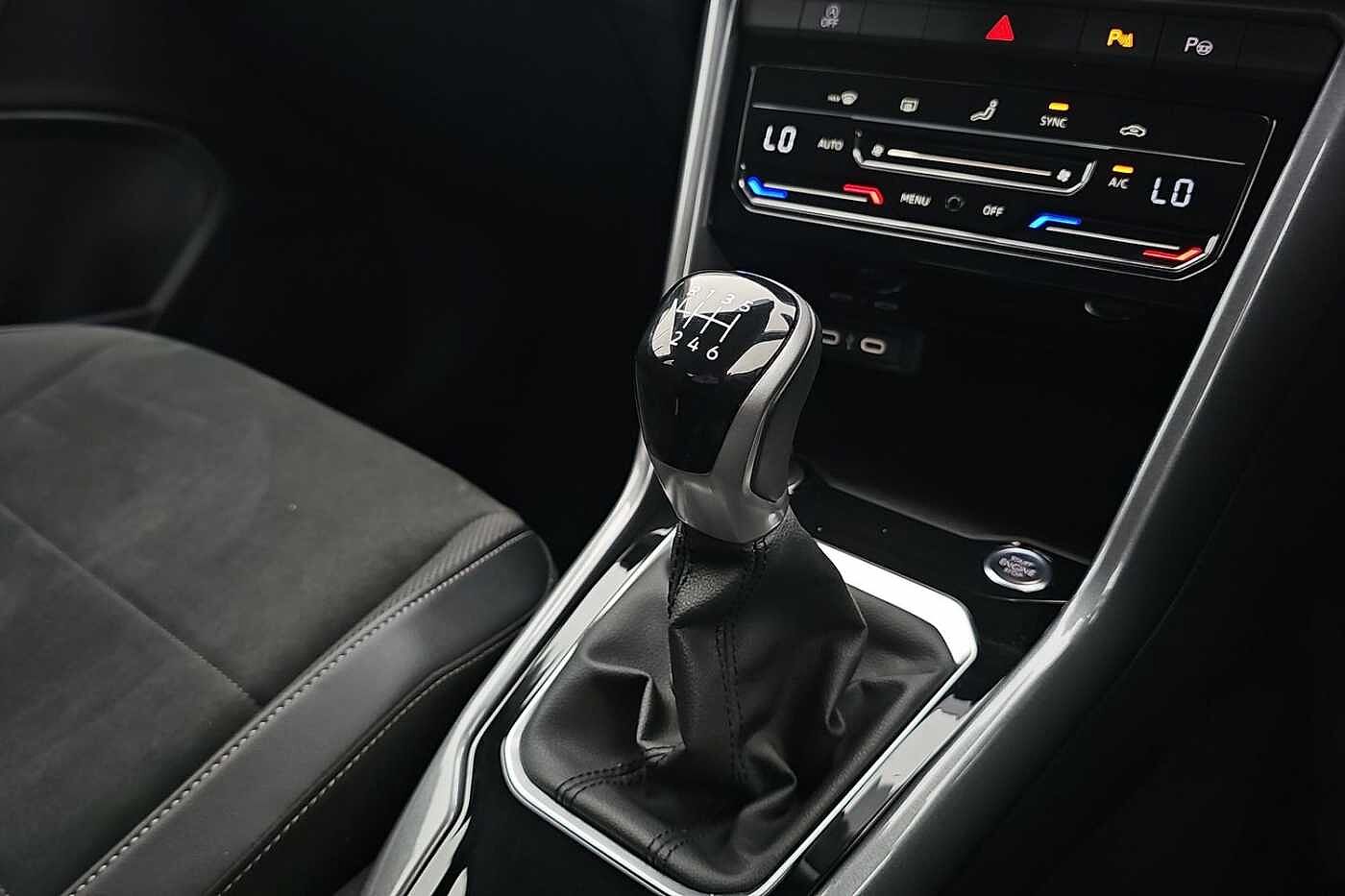 Used Volkswagen T-Roc 2023 for sale - 76111627: Photo 15