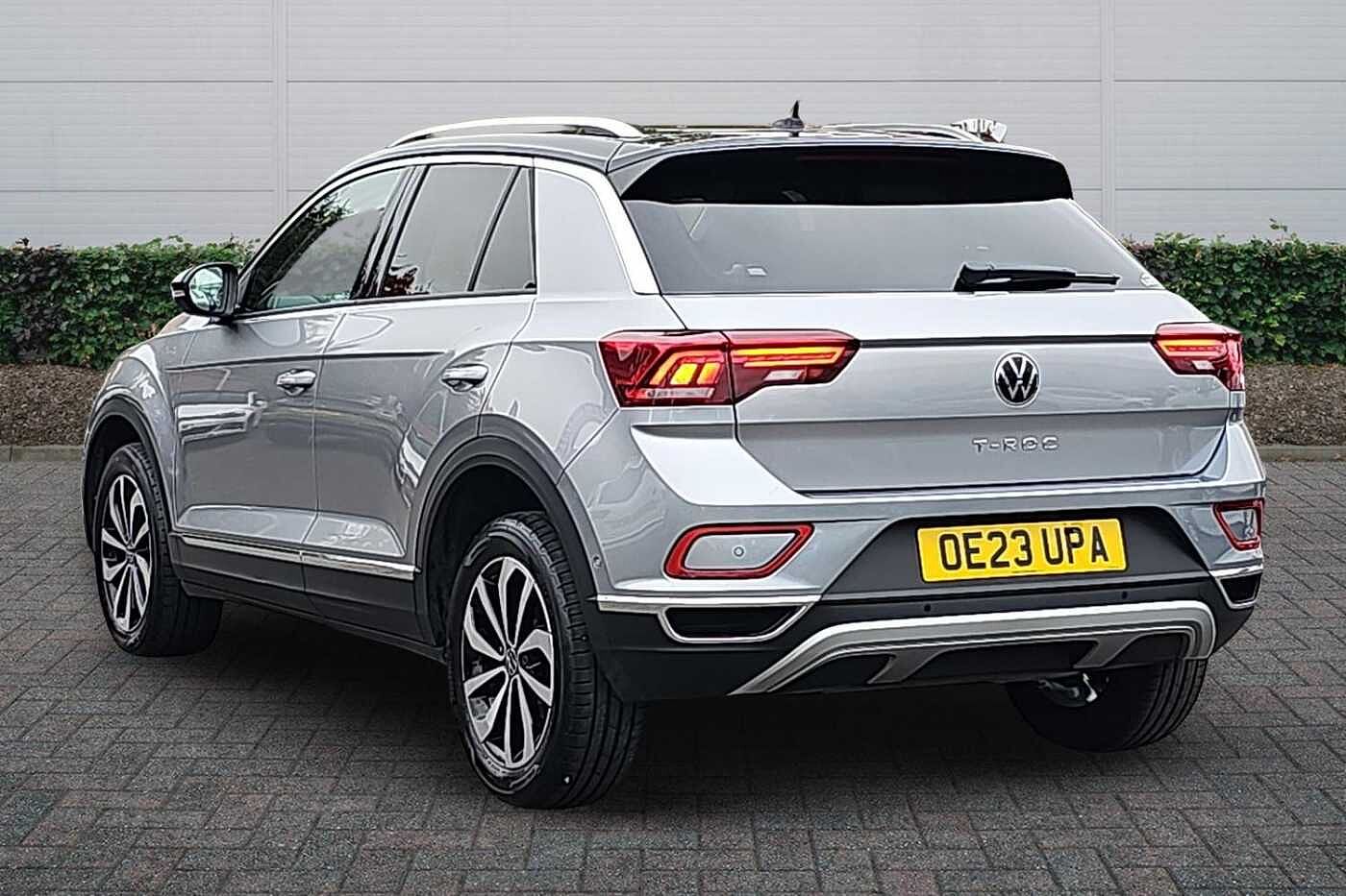 Used Volkswagen T-Roc 2023 for sale - 76111627: Photo 3