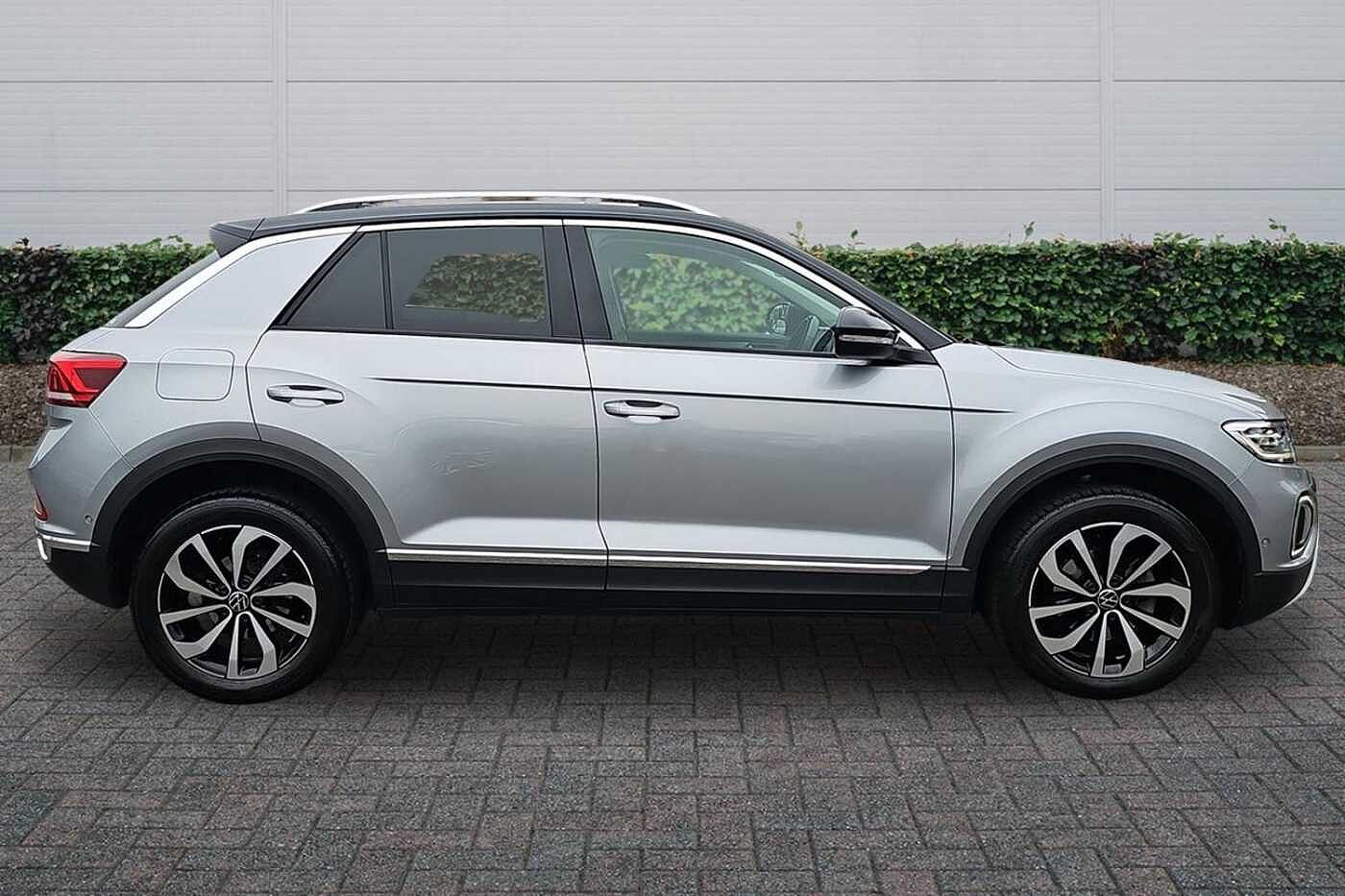 Used Volkswagen T-Roc 2023 for sale - 76111627: Photo 4