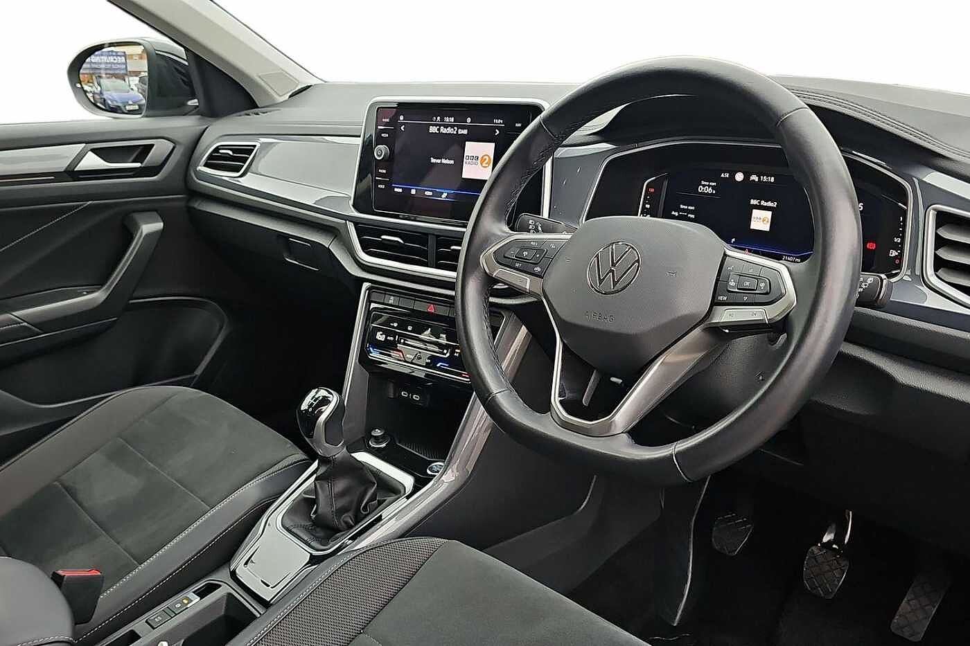 Used Volkswagen T-Roc 2023 for sale - 76111627: Photo 6