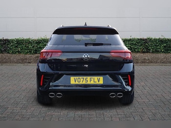 Used Volkswagen T-Roc 2025 for sale - 76937239: Photo