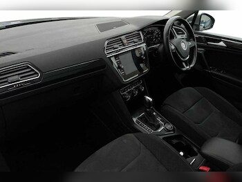 Used Volkswagen Tiguan 2018 for sale - 77539453: Photo