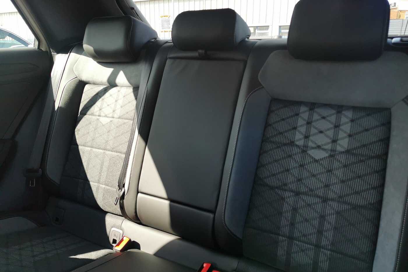 Used Volkswagen T-Roc 2025 for sale - 76111020: Photo 11