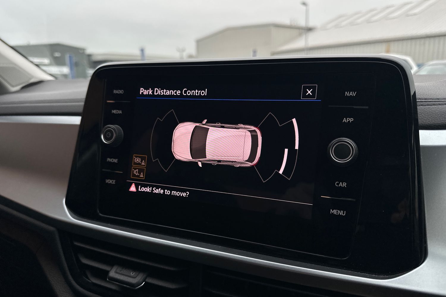 Used Volkswagen T-Roc 2023 for sale - 77013400: Photo 20