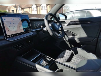 Used Volkswagen Touran 2025 for sale - 76111294: Photo