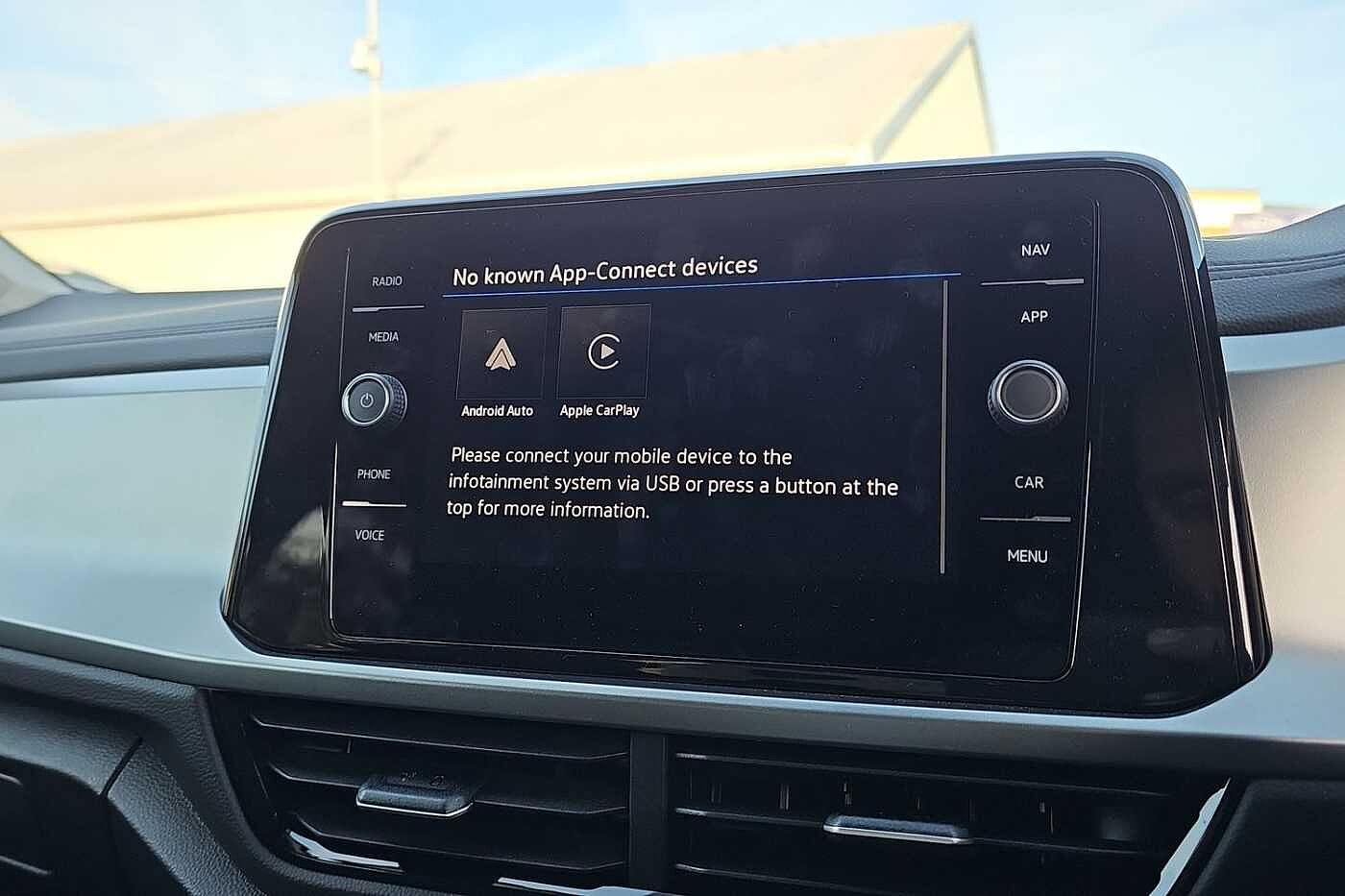 Used Volkswagen T-Roc 2025 for sale - 76474547: Photo 15