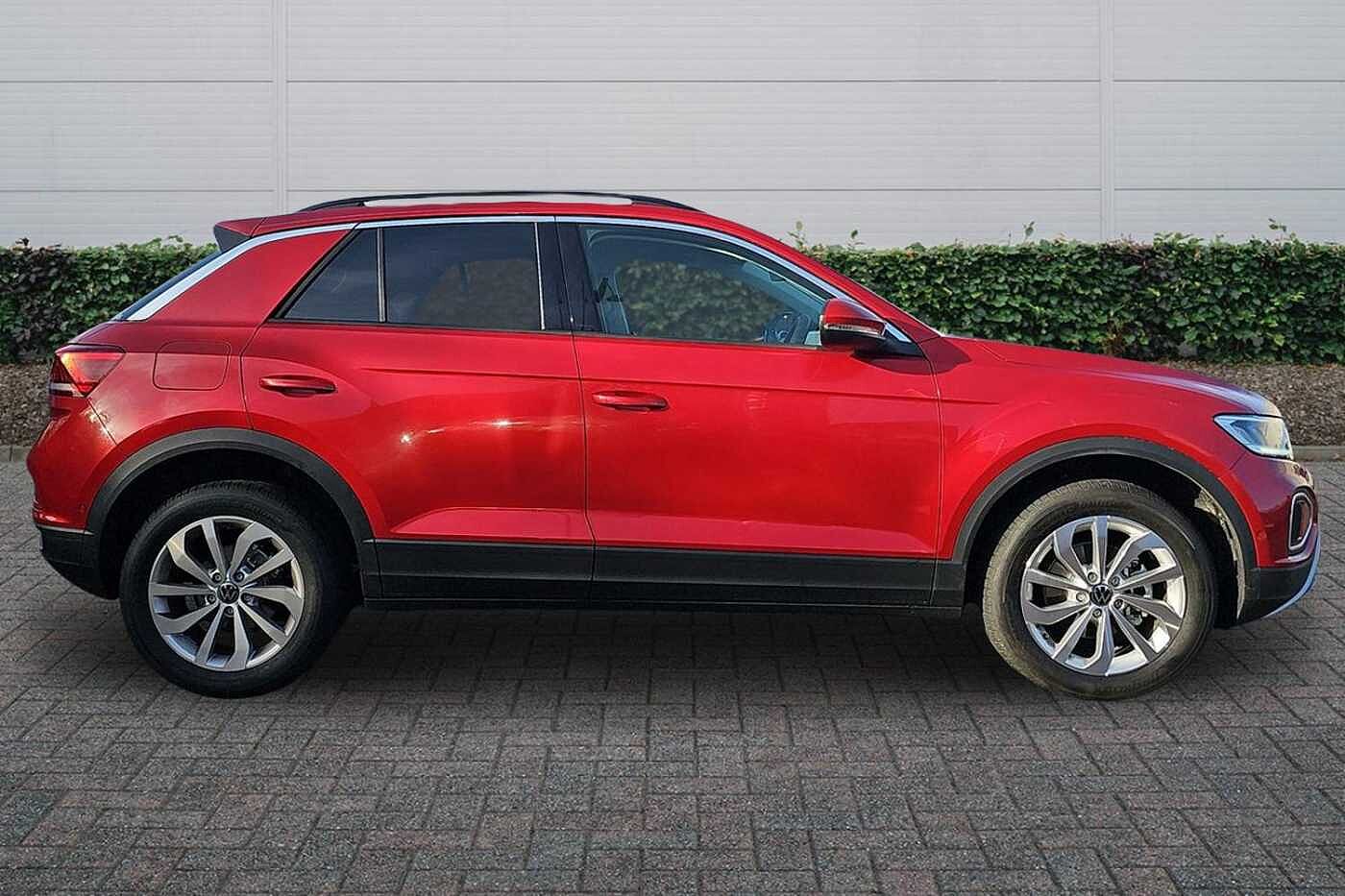 Used Volkswagen T-Roc 2025 for sale - 76474547: Photo 4