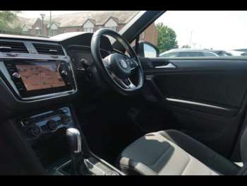 Used Volkswagen Tiguan 2019 for sale - 74759522: Photo