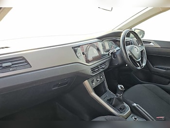 Used Volkswagen Polo 2018 for sale - 75709375: Photo