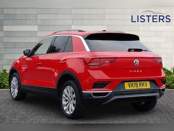 Used Volkswagen T-Roc 2019 for sale - 76271532: Photo